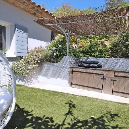 Jade Pour 10 Personnes Avec Piscine Privee Face Au Golf De *